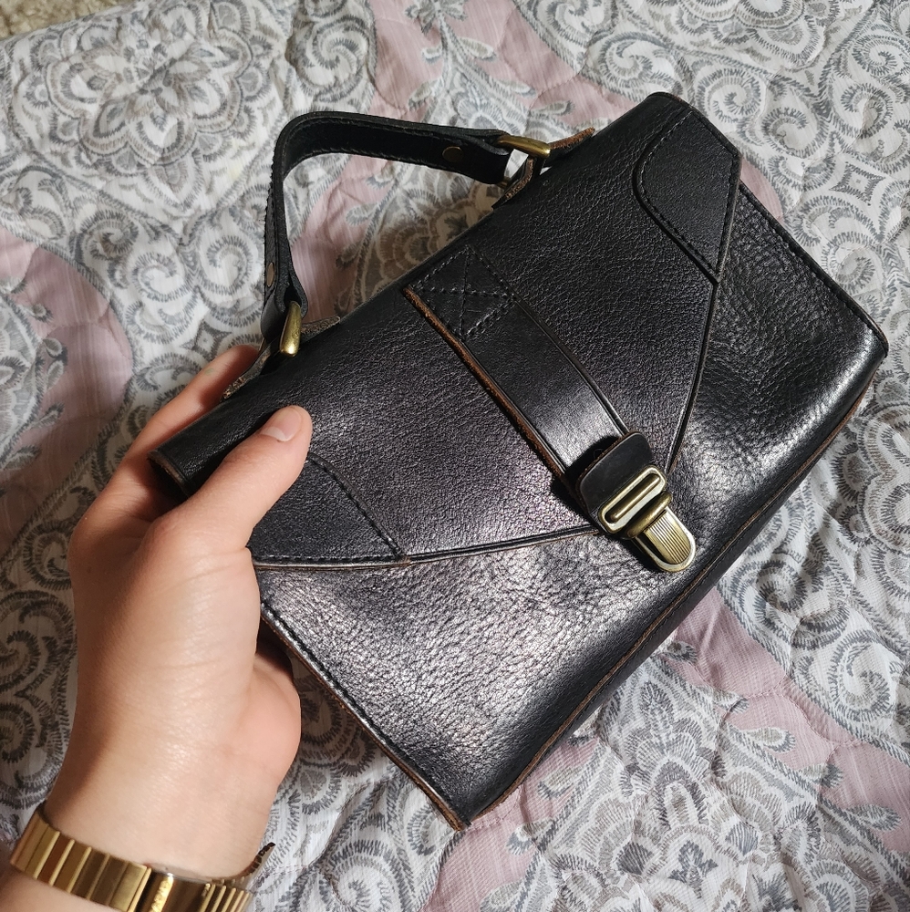 SOLD | Metallic Dark Purple Leather Messenger Crossbody